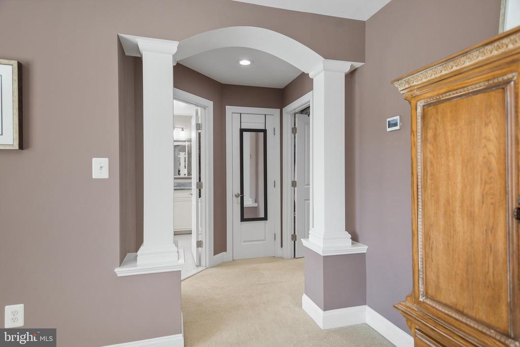 5406 RAPIDAN COURT
