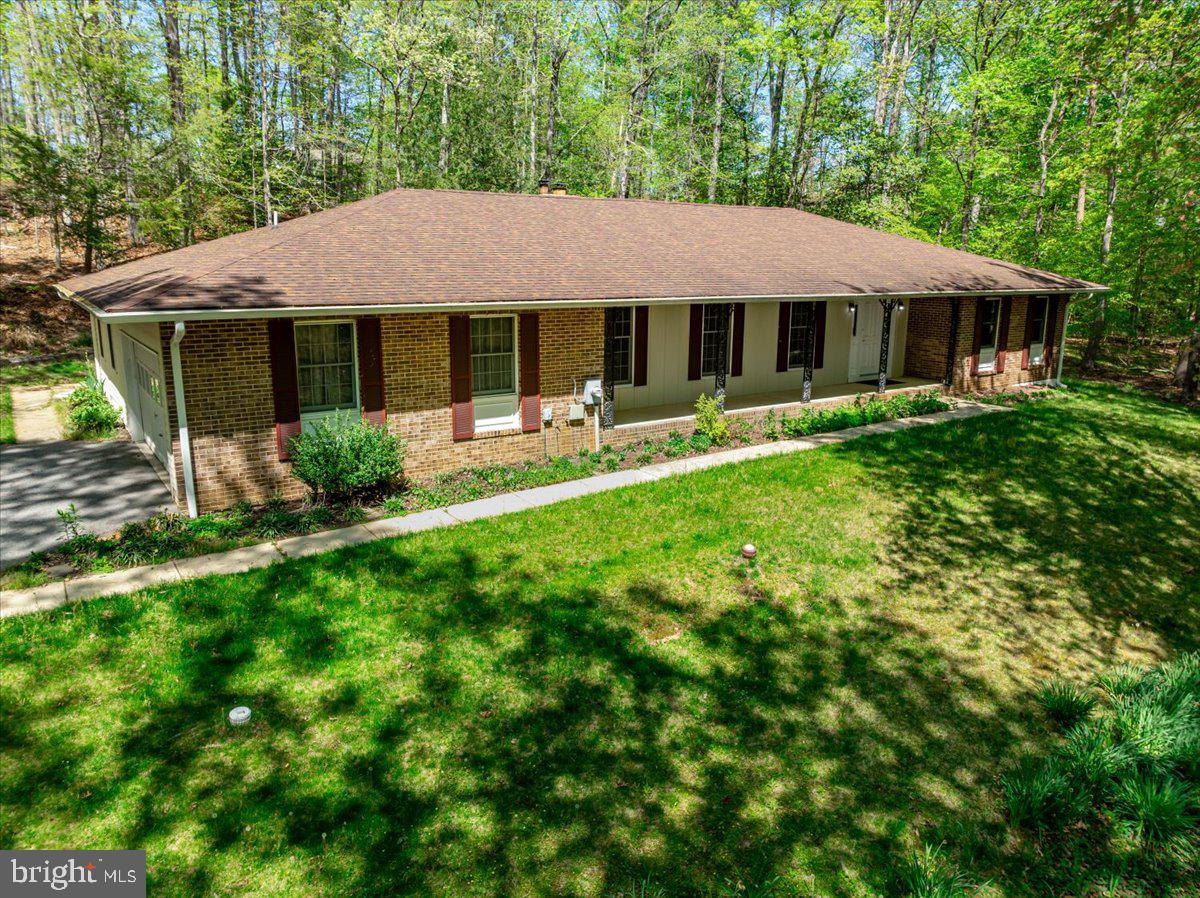 690 DISCOVERY ROAD