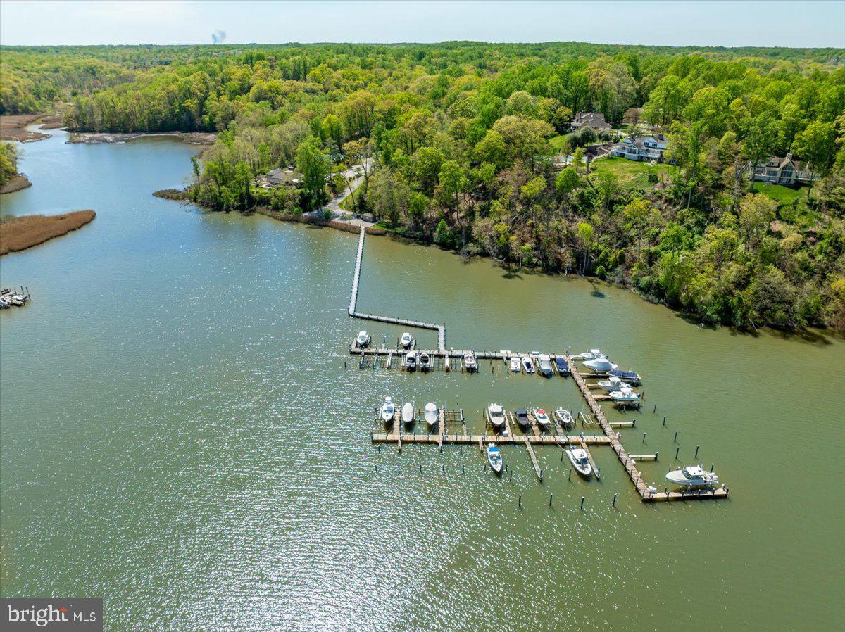 690 DISCOVERY ROAD