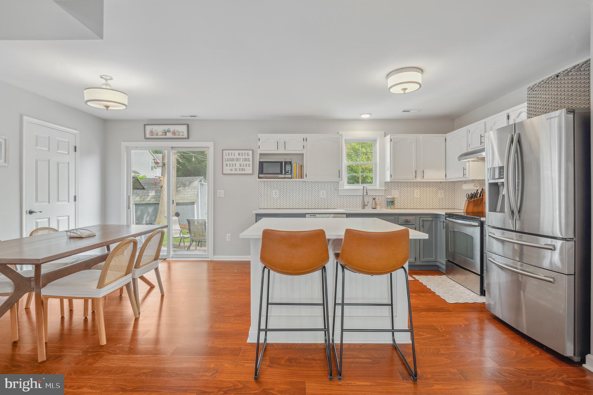 926 HILLSIDE AVENUE