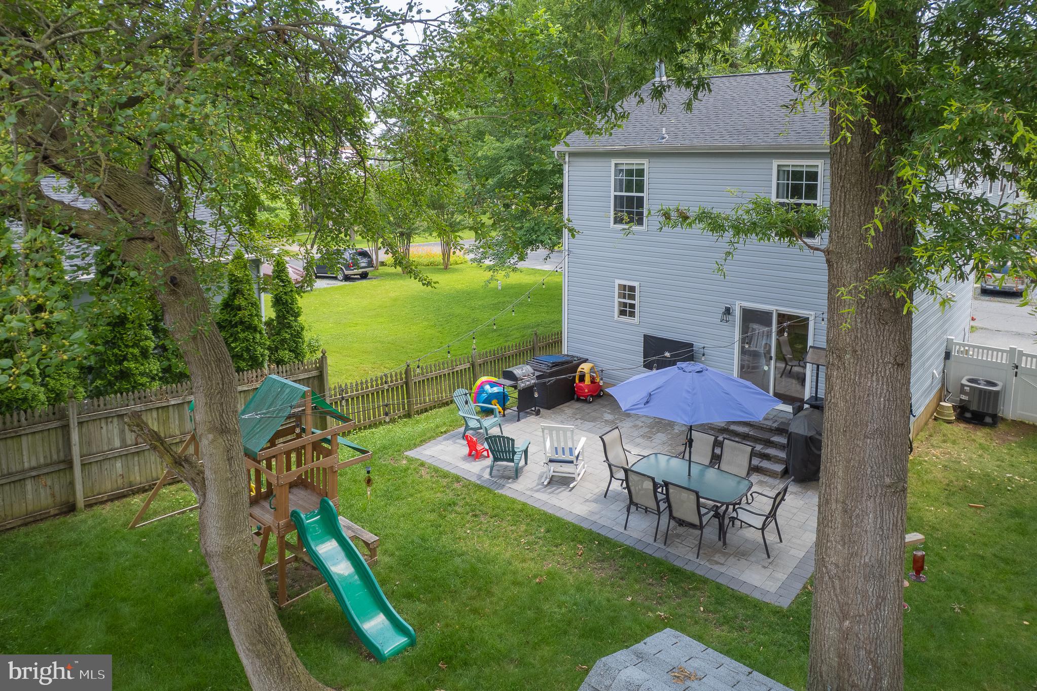 926 HILLSIDE AVENUE
