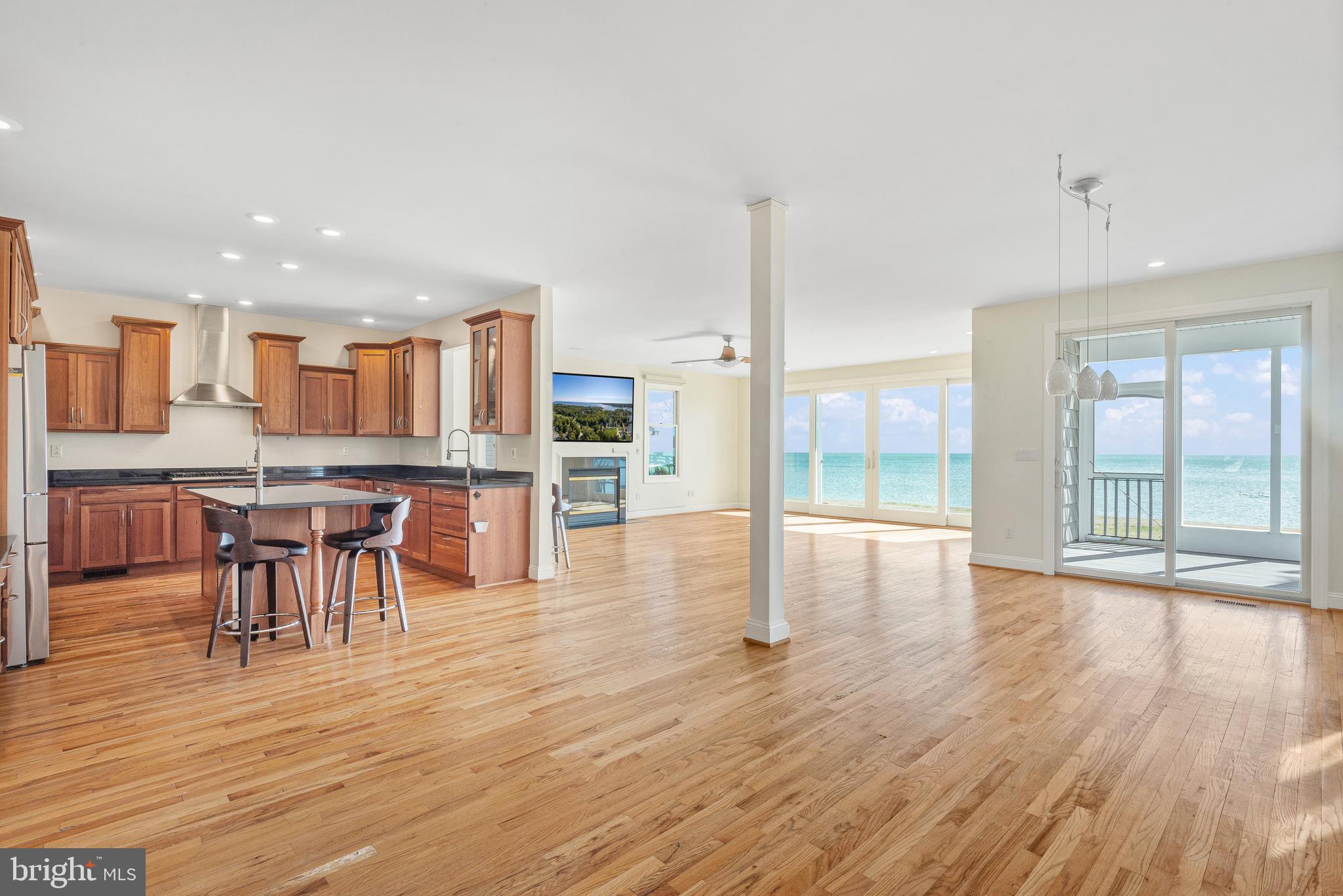 6065 MELBOURNE AVENUE