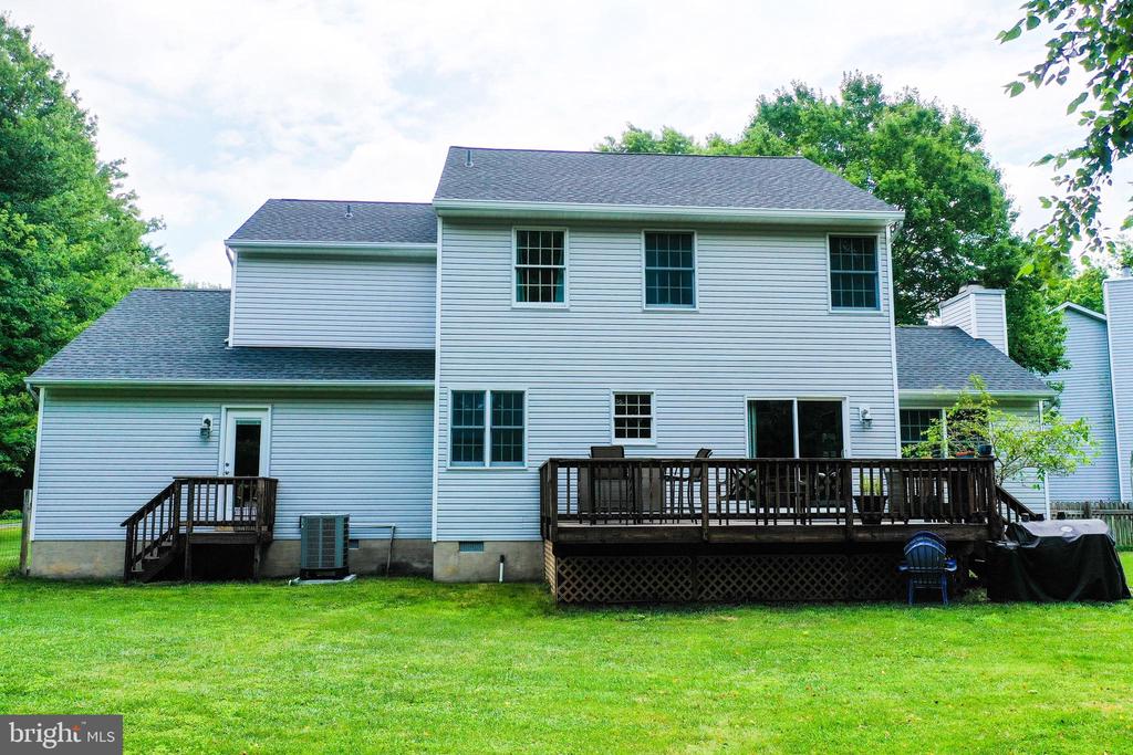 5630 BUCCANEER COURT