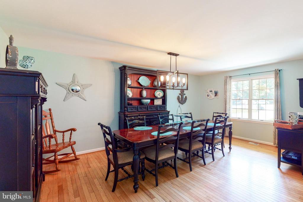 5630 BUCCANEER COURT