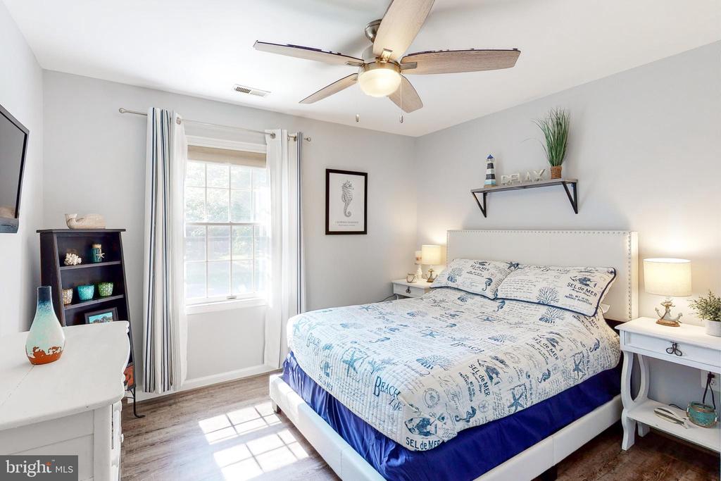 5630 BUCCANEER COURT