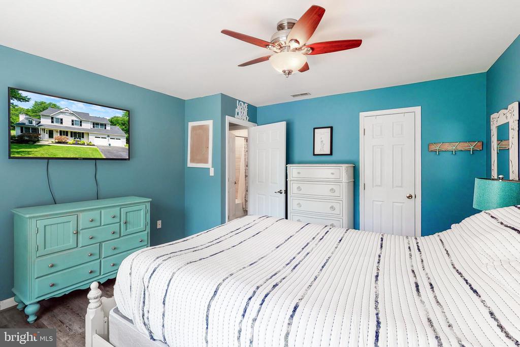 5630 BUCCANEER COURT