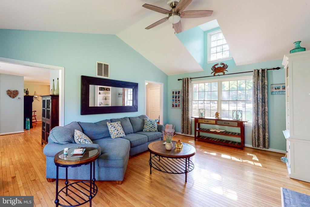 5630 BUCCANEER COURT