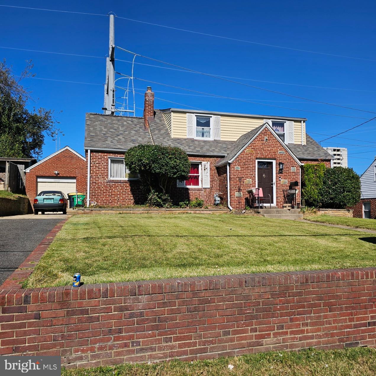 6418 ELLIOTT PLACE