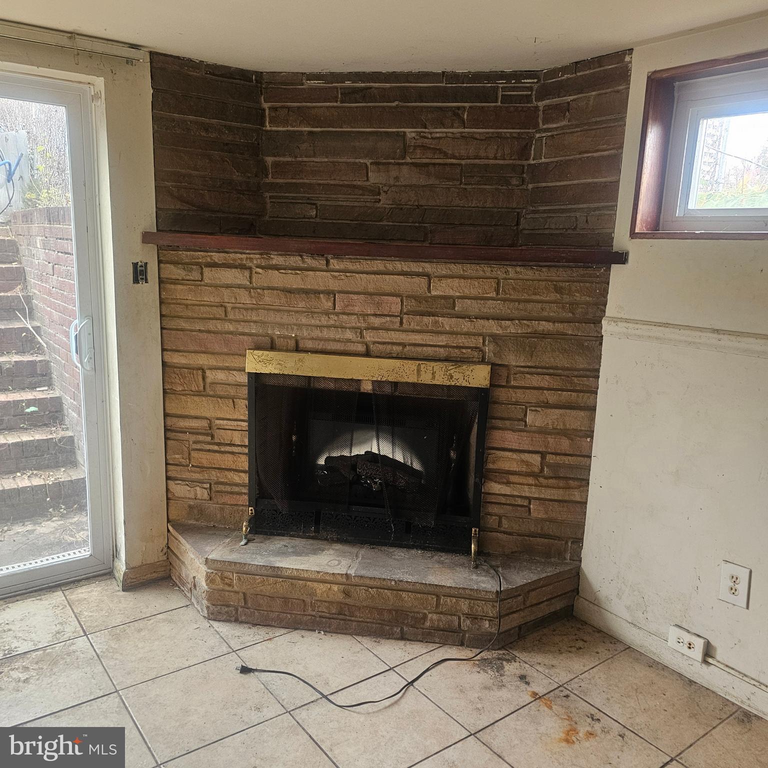 6418 ELLIOTT PLACE