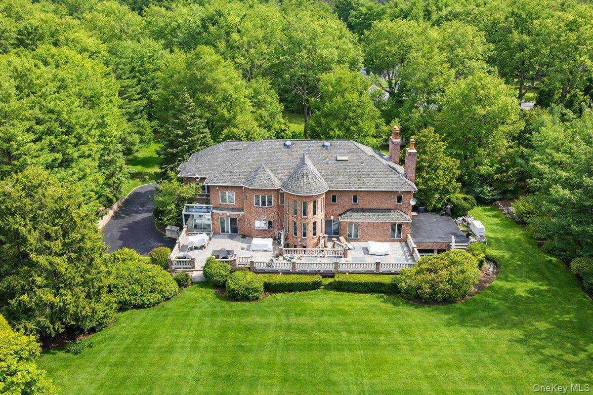 6 Coachmans Court