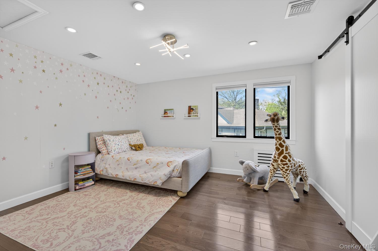 2 Sherwood Lane