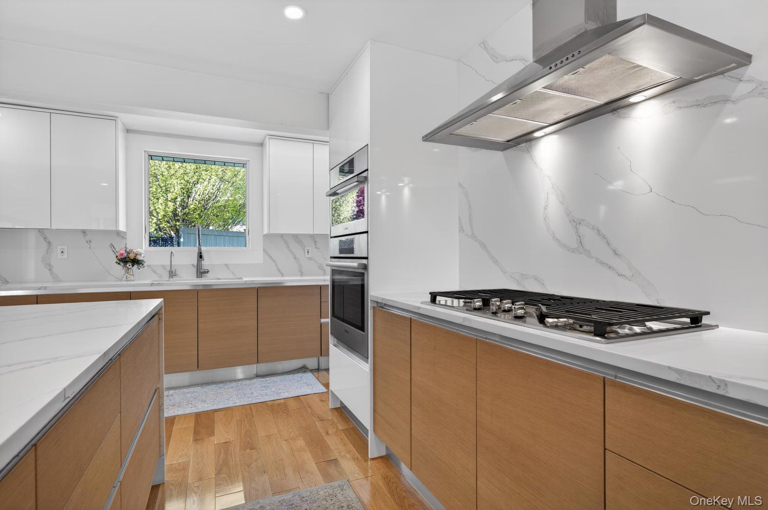 2 Sherwood Lane