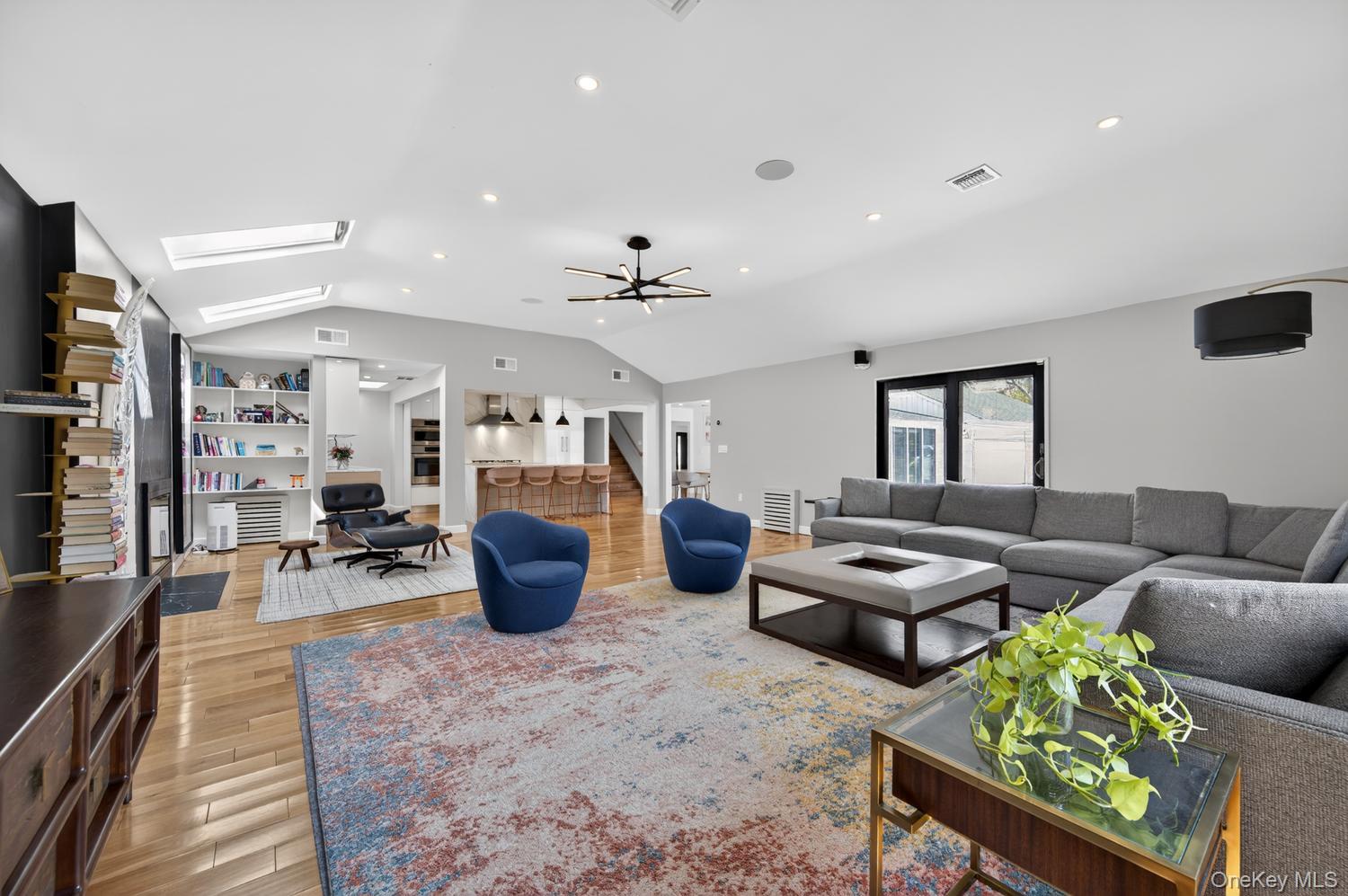 2 Sherwood Lane