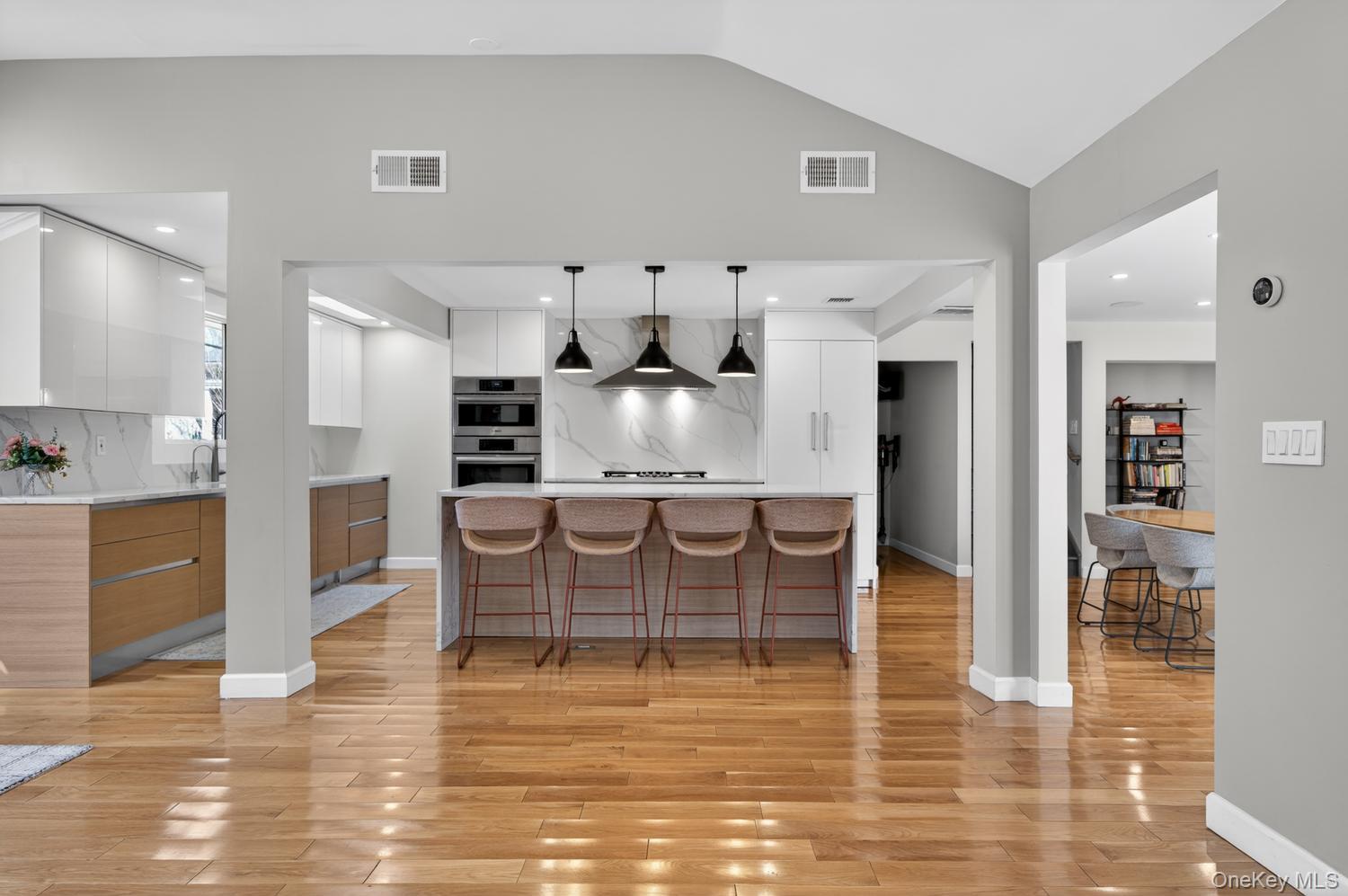 2 Sherwood Lane