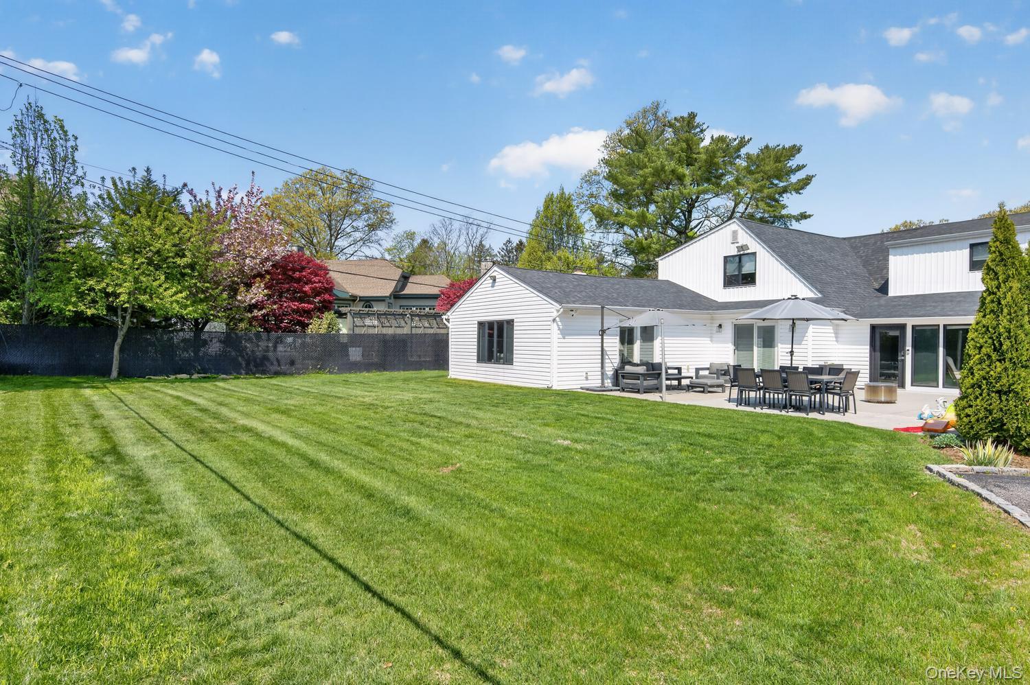 2 Sherwood Lane