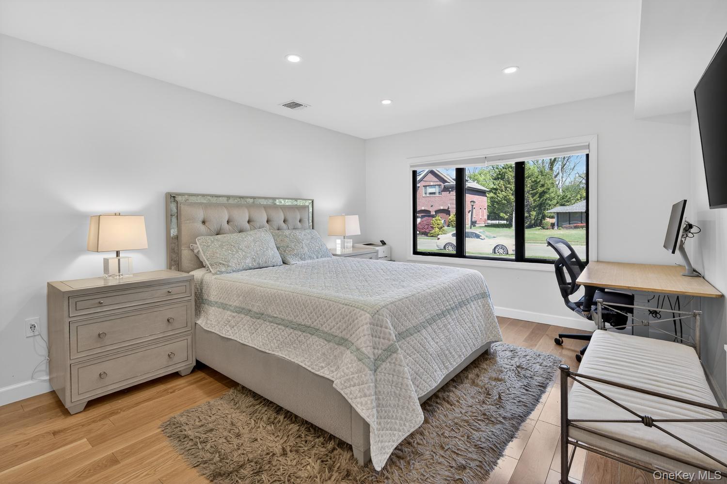 2 Sherwood Lane