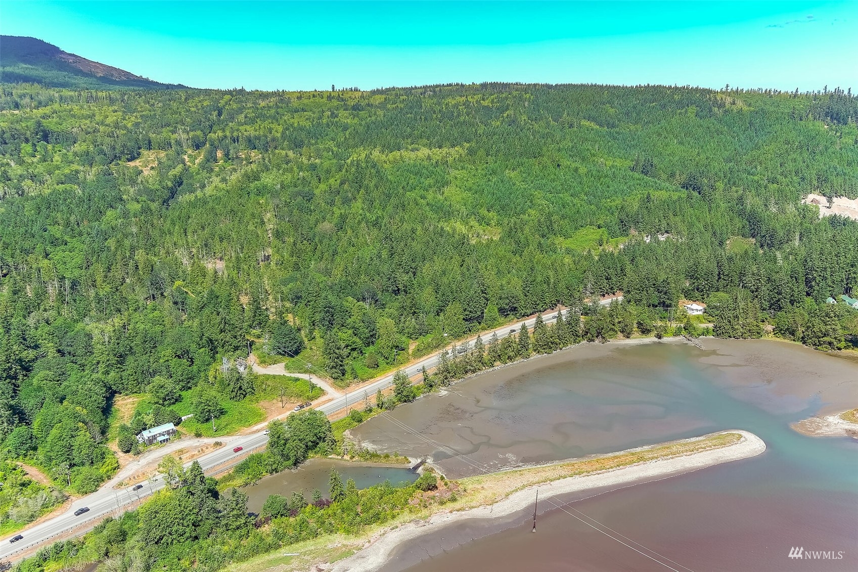 28 XXXX Highway 101