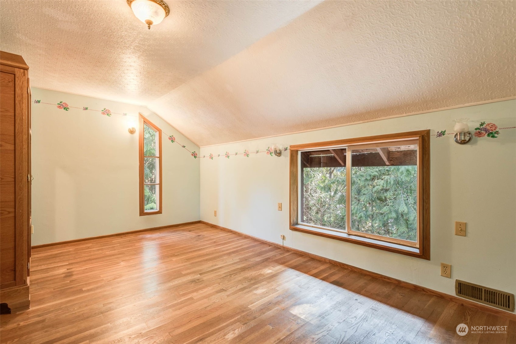 7104 179th Place NW