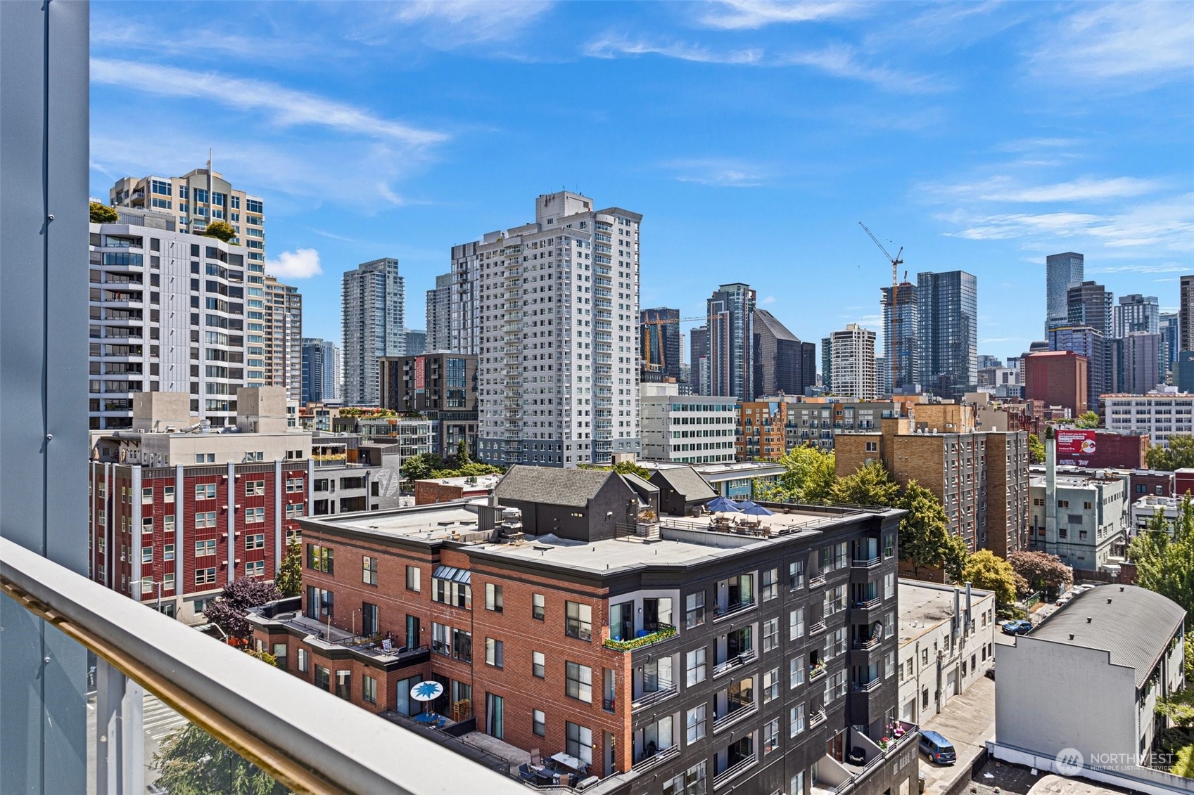 76 Cedar Street Unit: PH09