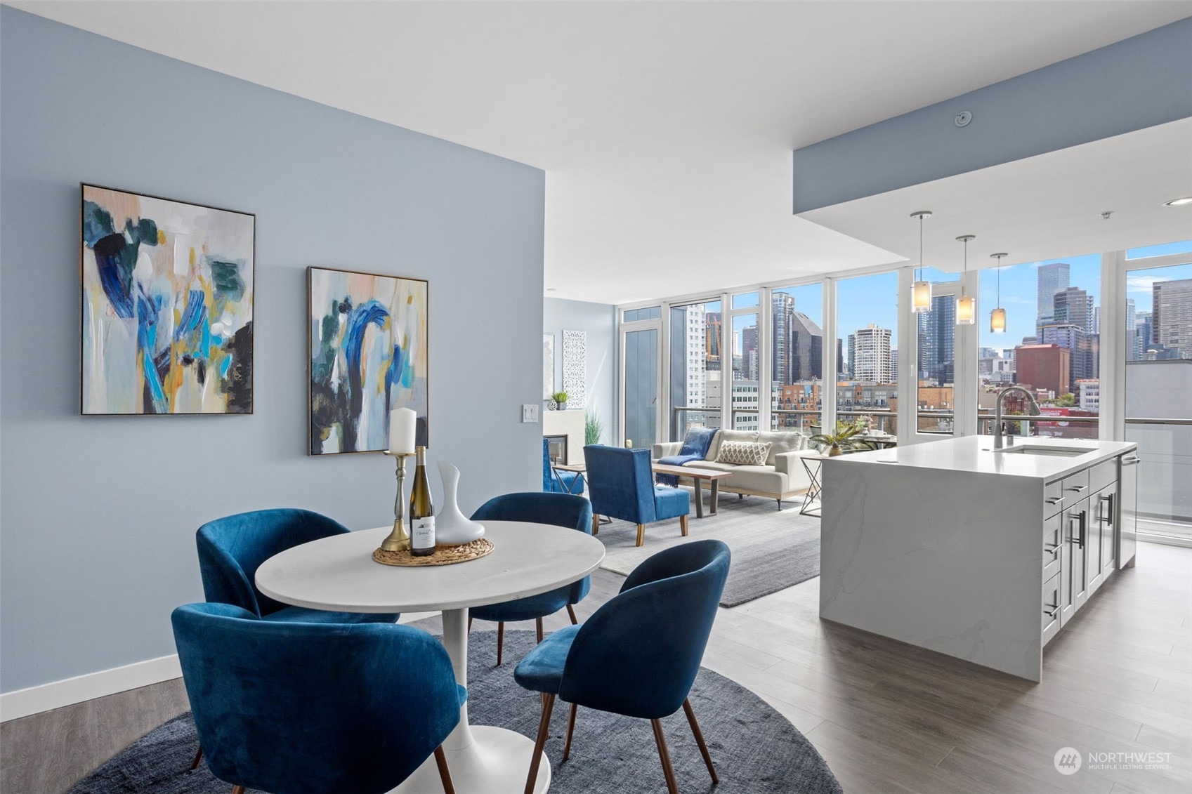 76 Cedar Street Unit: PH09