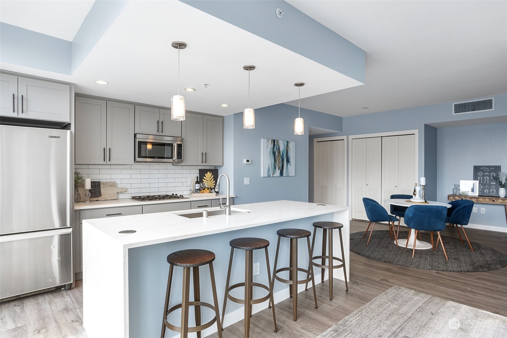 76 Cedar Street Unit: PH09