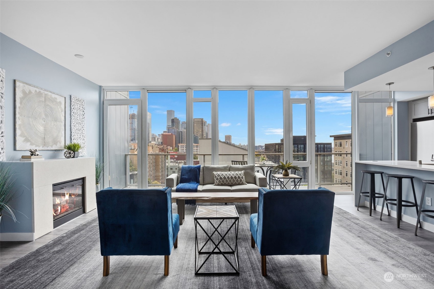 76 Cedar Street Unit: PH09