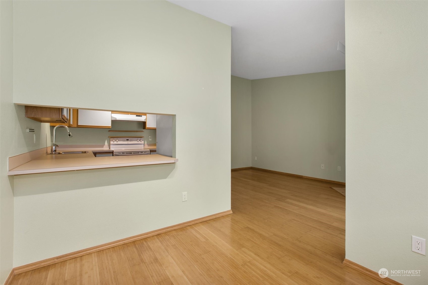 18200 73rd Avenue NE Unit: B302
