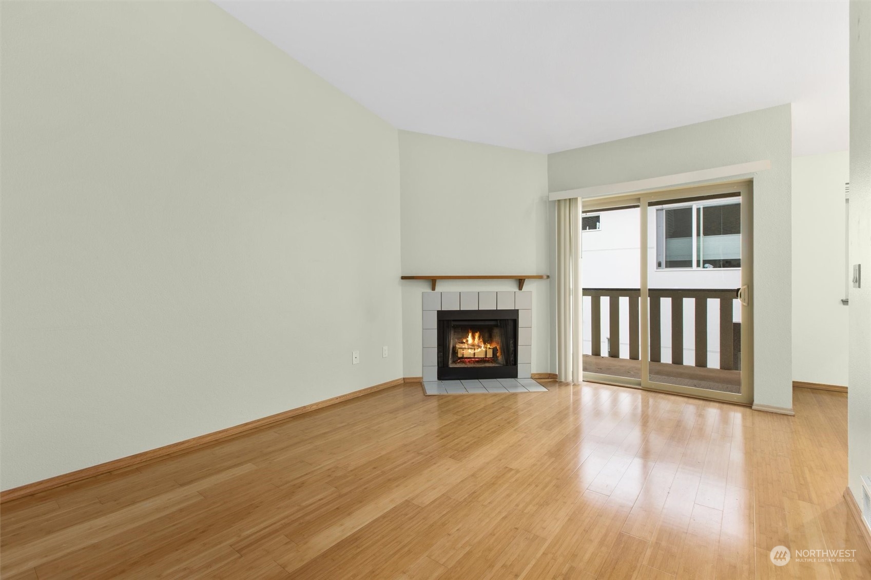 18200 73rd Avenue NE Unit: B302