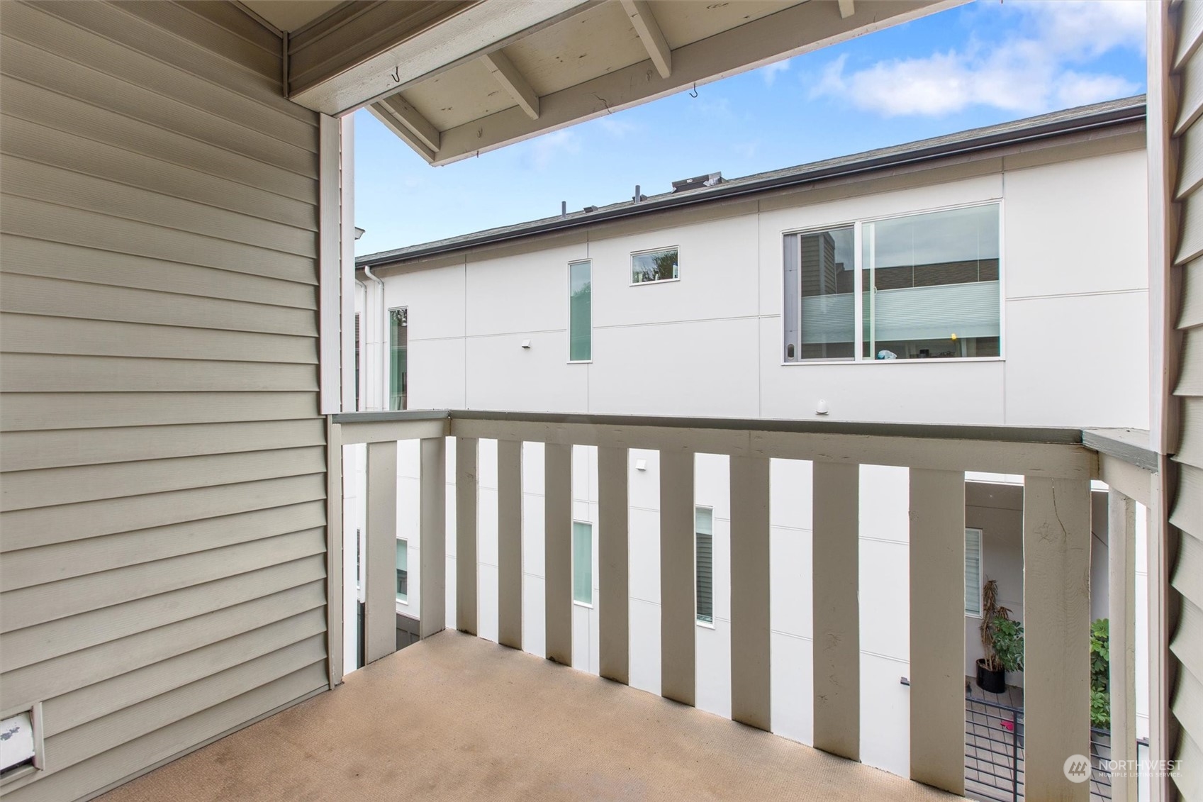 18200 73rd Avenue NE Unit: B302