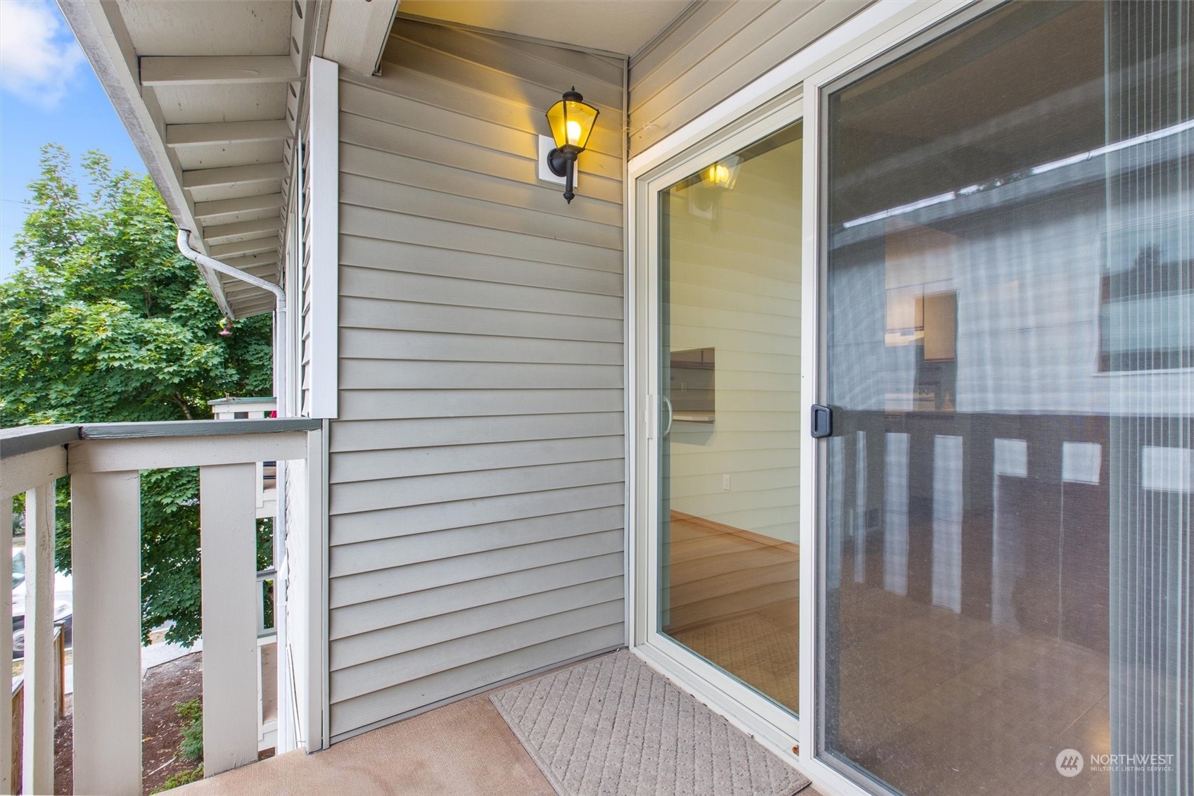 18200 73rd Avenue NE Unit: B302