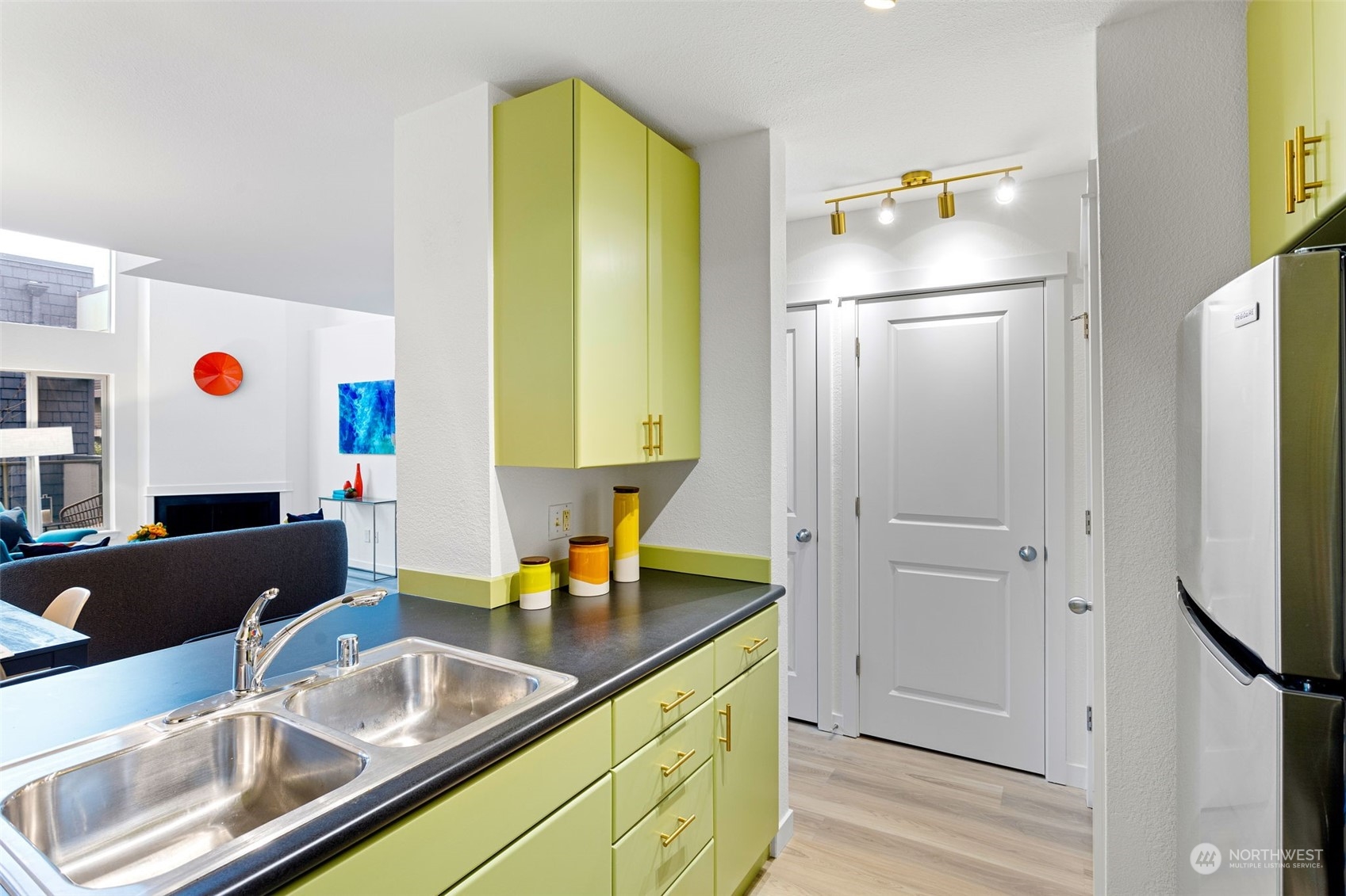 5847 NE 75th Street Unit: A227