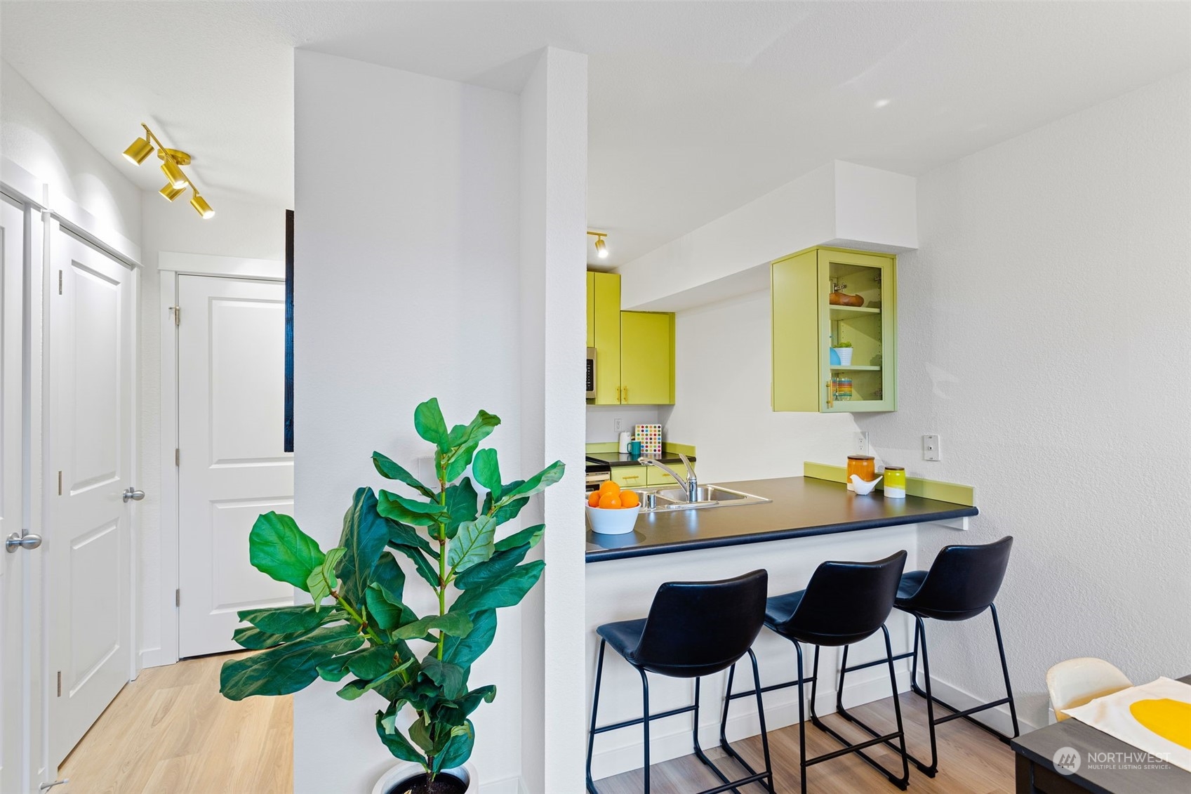 5847 NE 75th Street Unit: A227