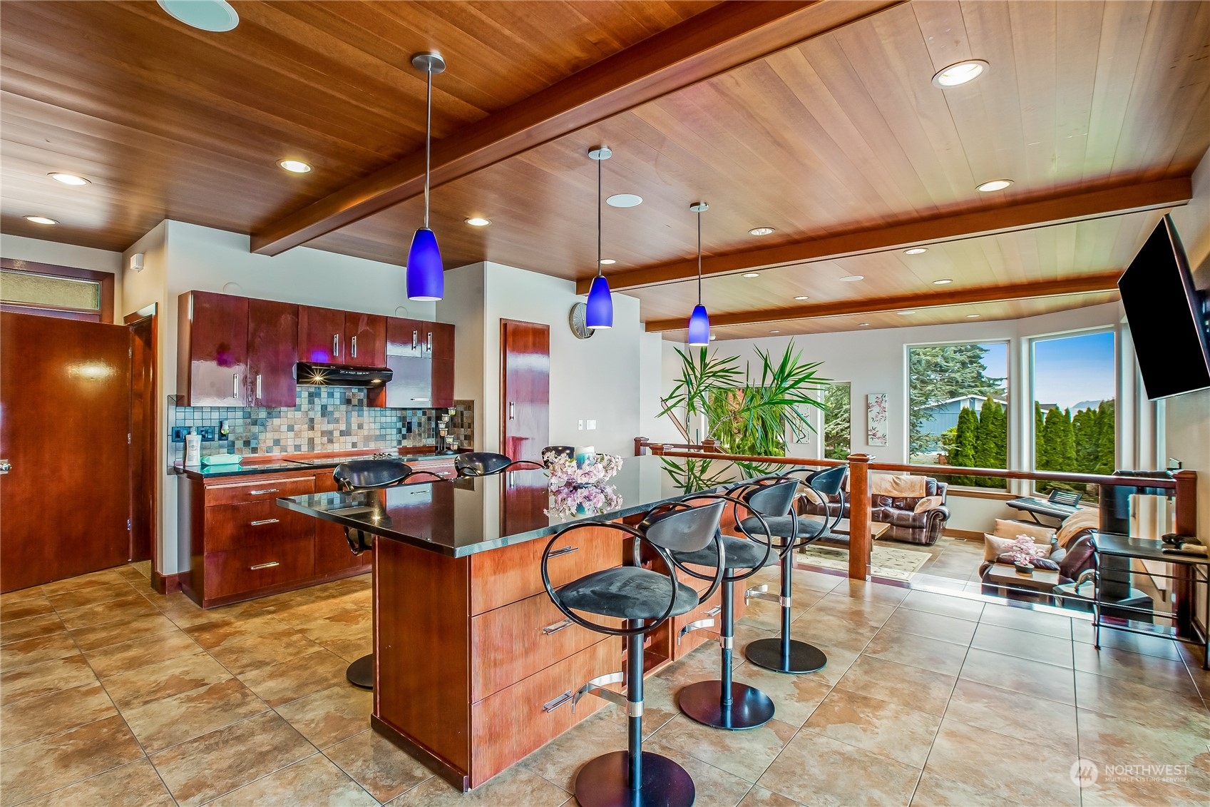 13313 Shoreline Drive SE