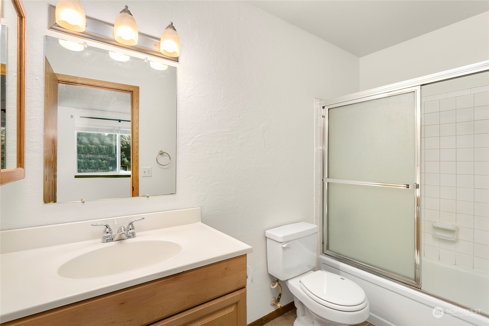 5844 NE 75th Street Unit: A205
