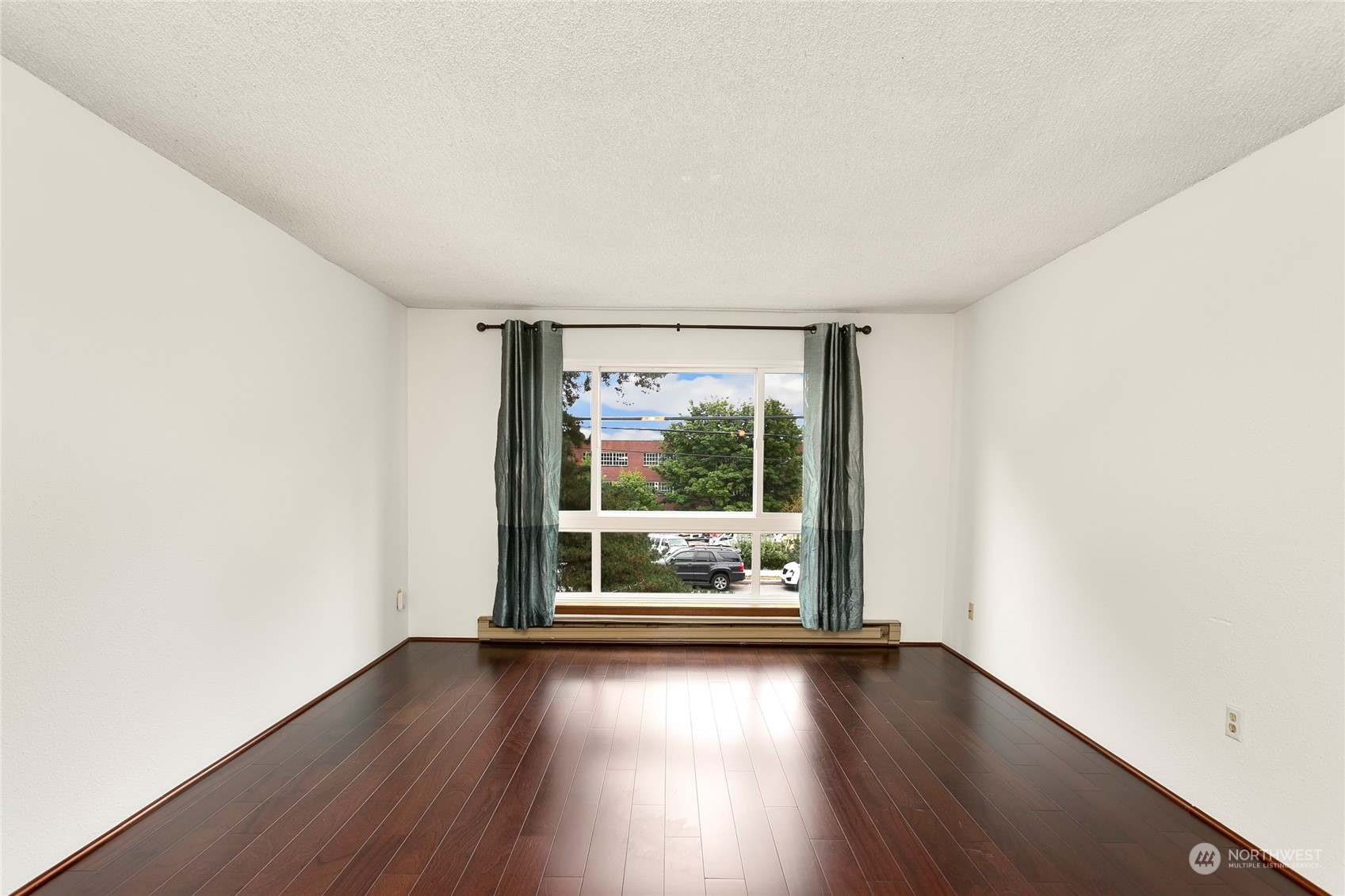 5844 NE 75th Street Unit: A205