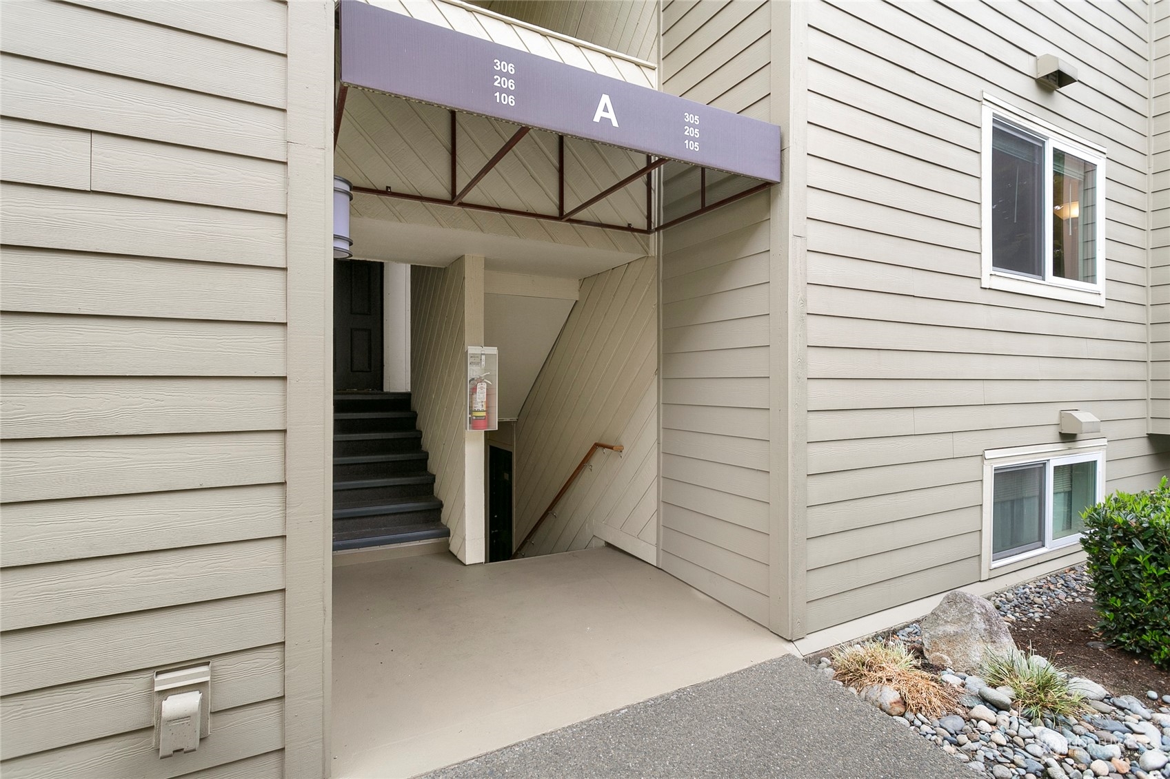 5844 NE 75th Street Unit: A205