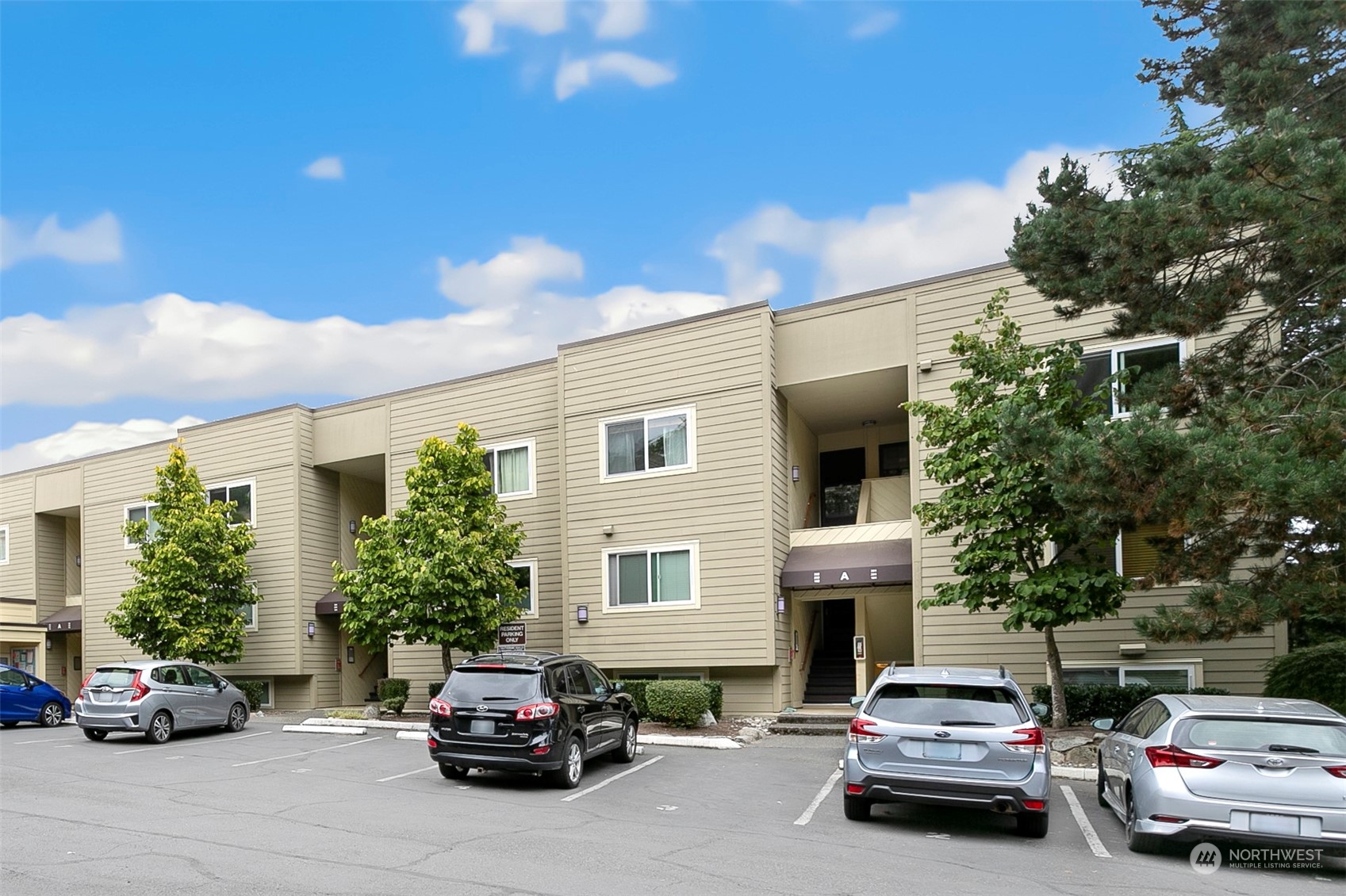 5844 NE 75th Street Unit: A205
