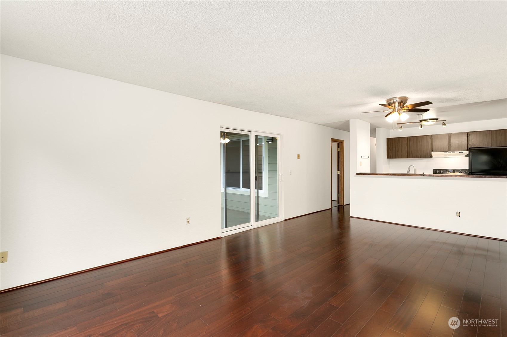 5844 NE 75th Street Unit: A205