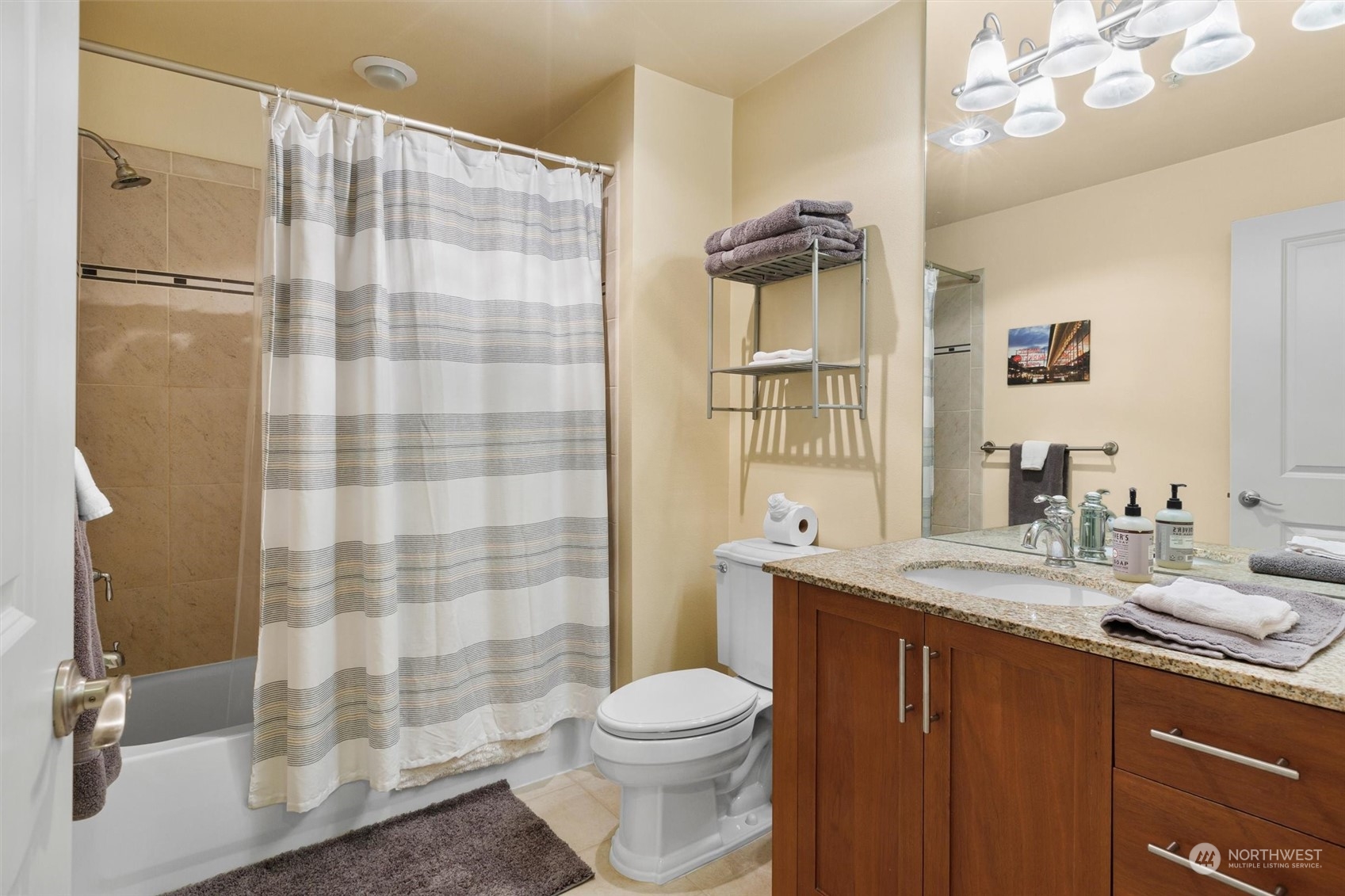 3150 W Government Way Unit: 302