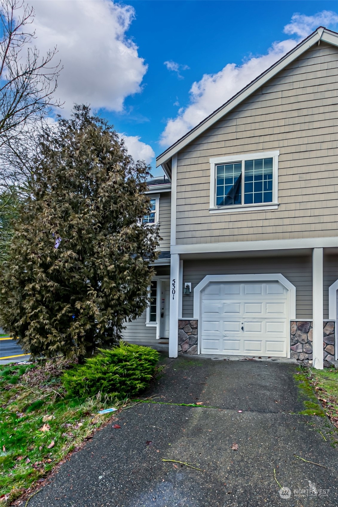 5301 166th Street Ct E