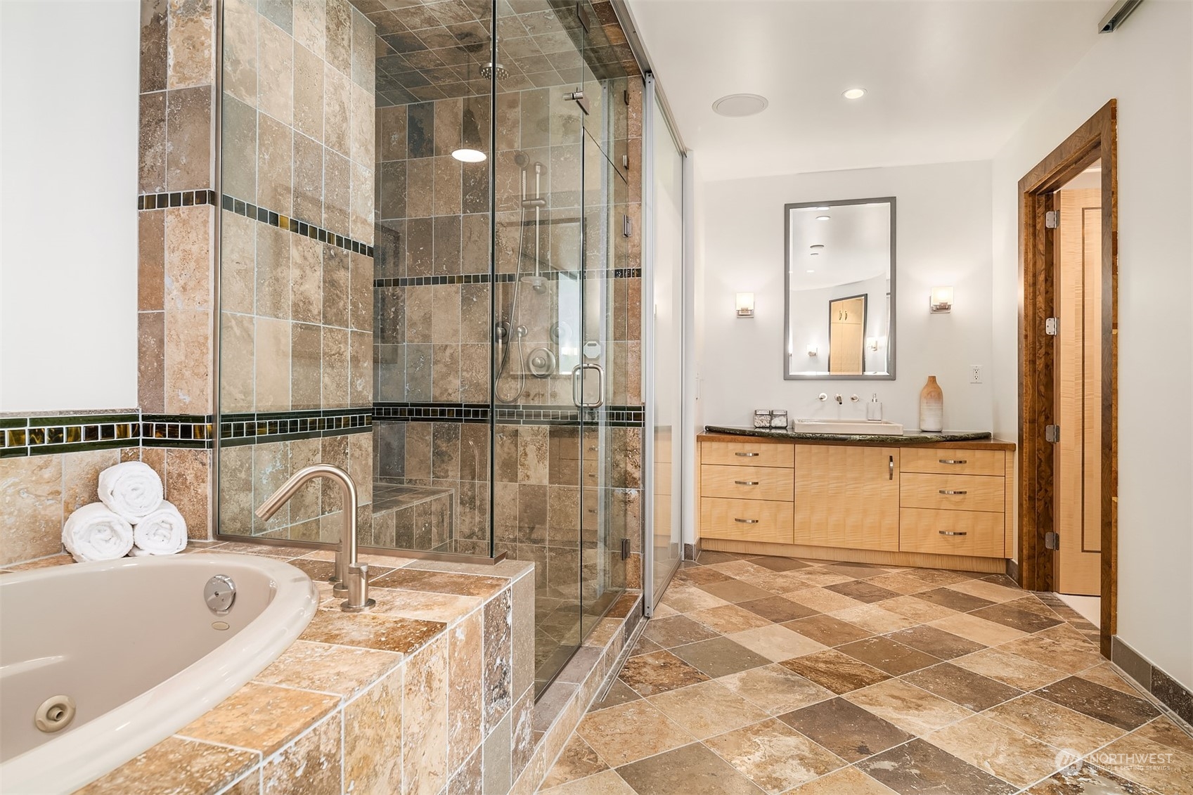 2033 2nd Avenue Unit: 1902