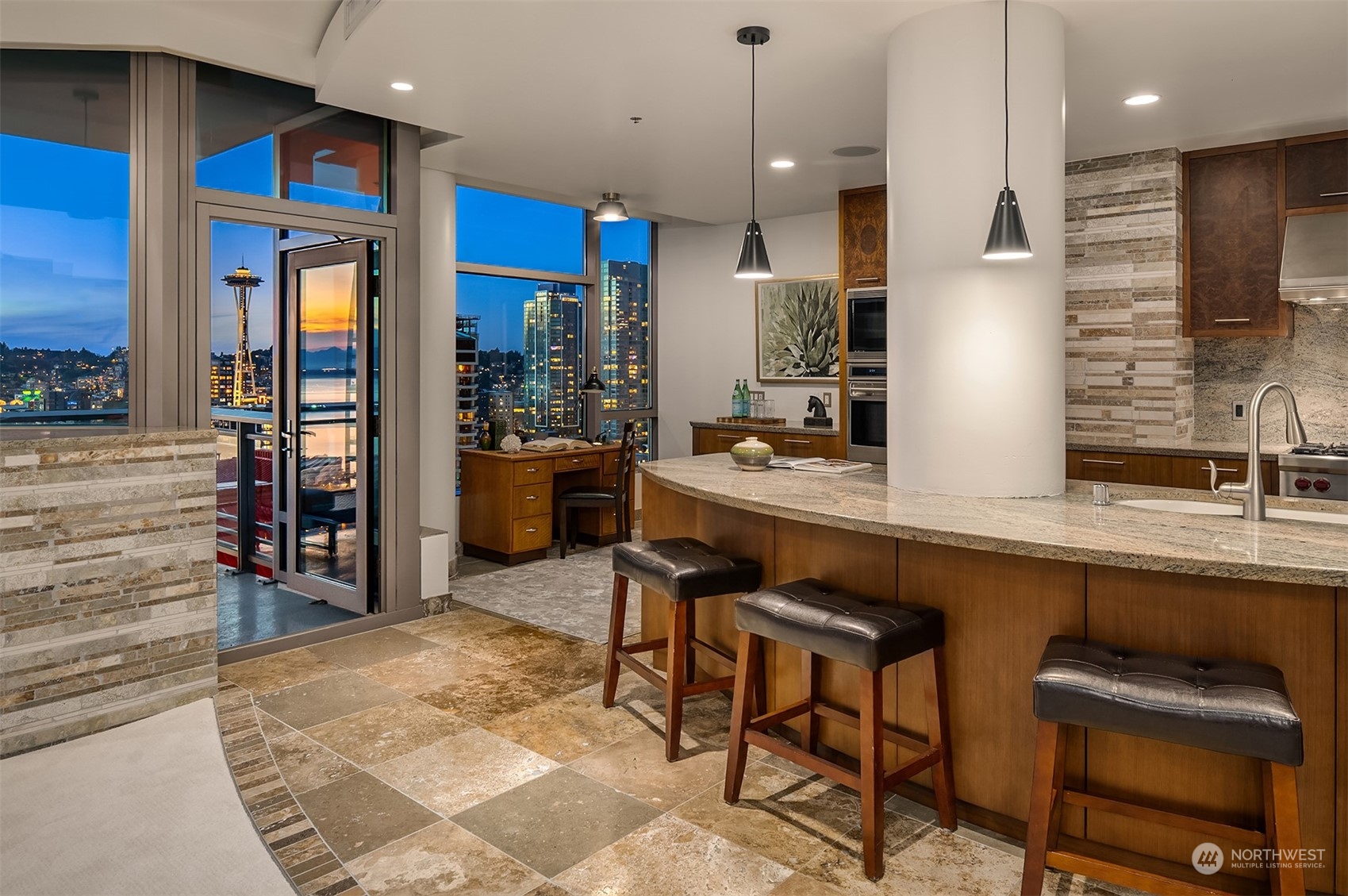 2033 2nd Avenue Unit: 1902