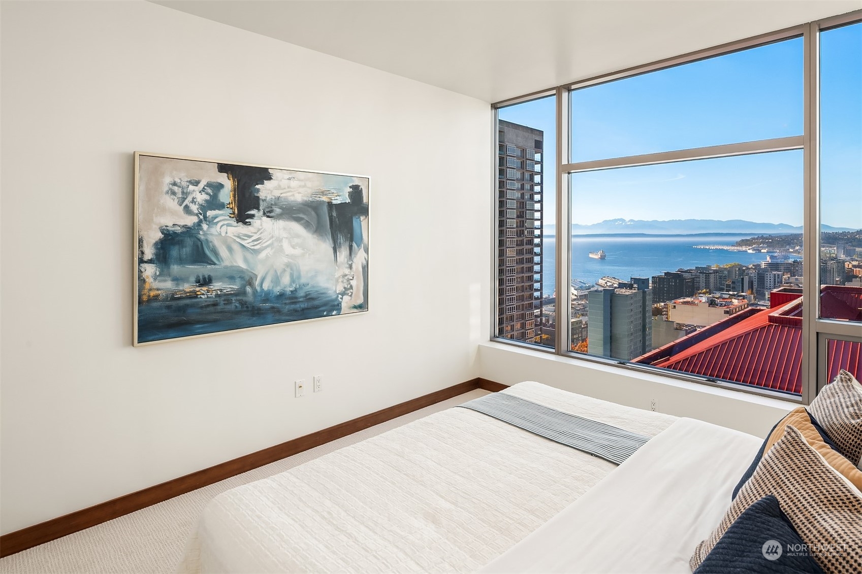 2033 2nd Avenue Unit: 1902