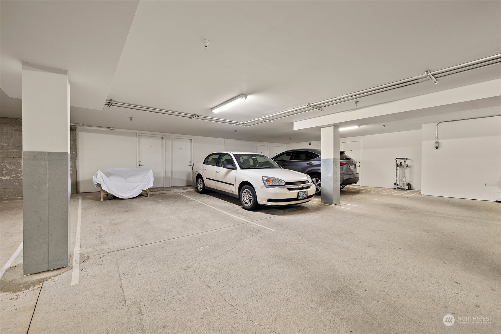 658 Glen Street Unit: 102