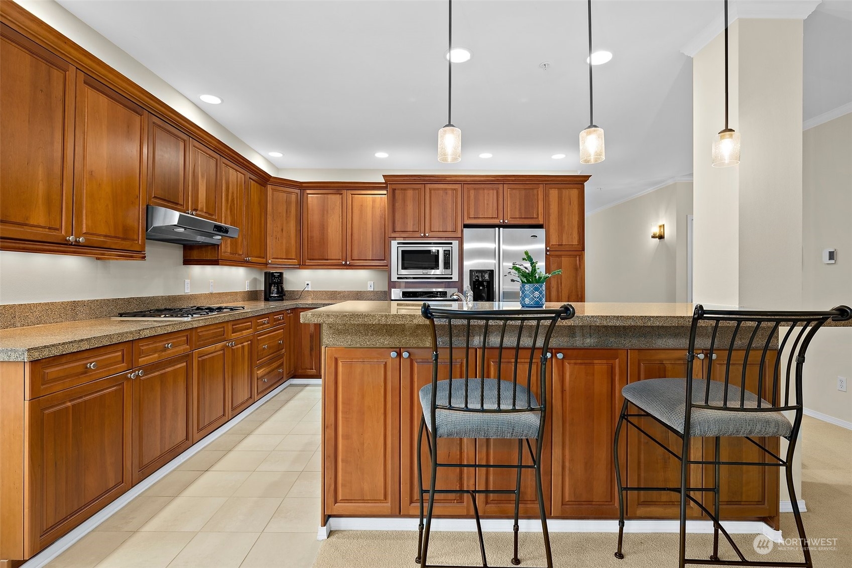 658 Glen Street Unit: 102