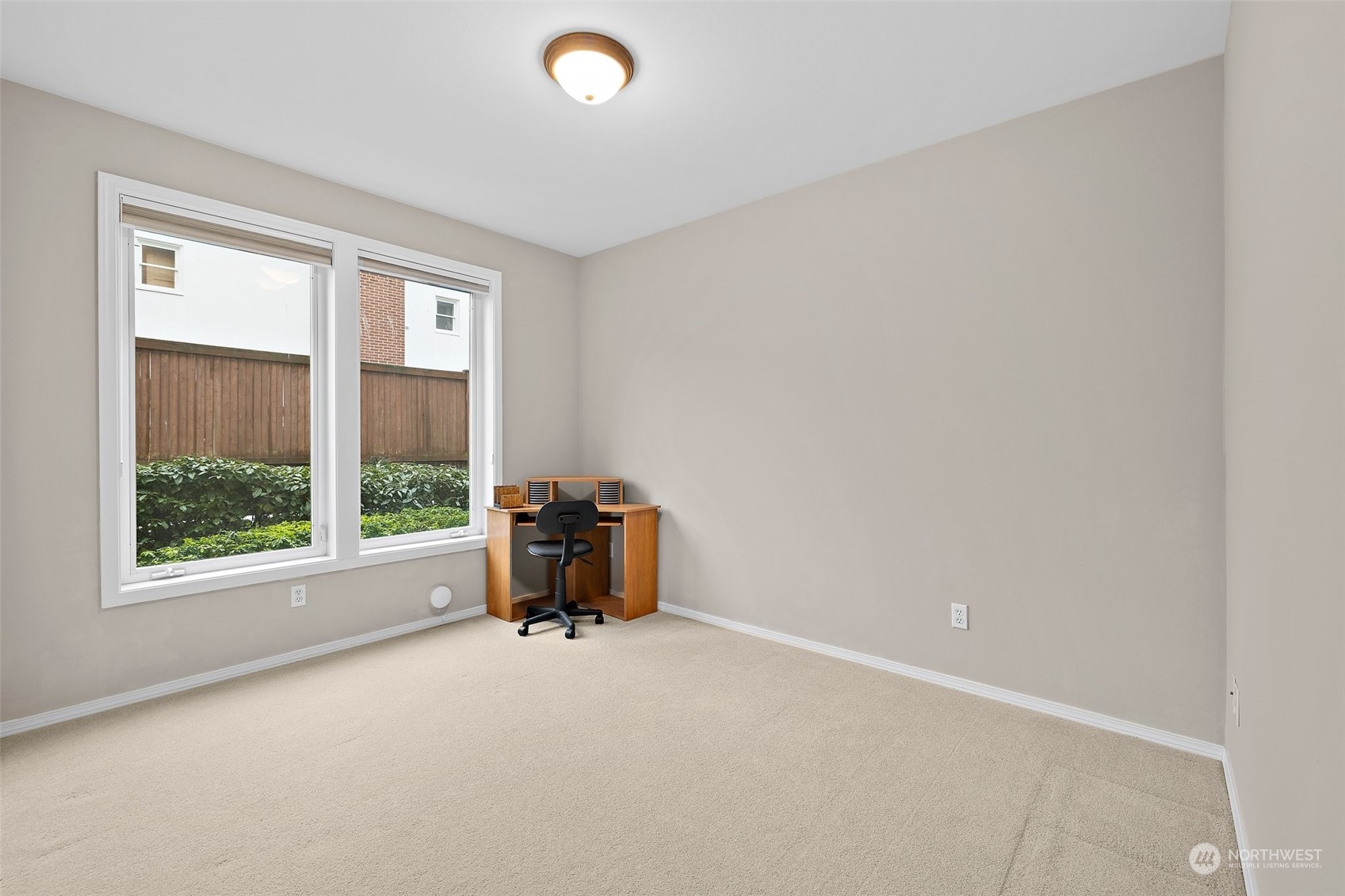 658 Glen Street Unit: 102