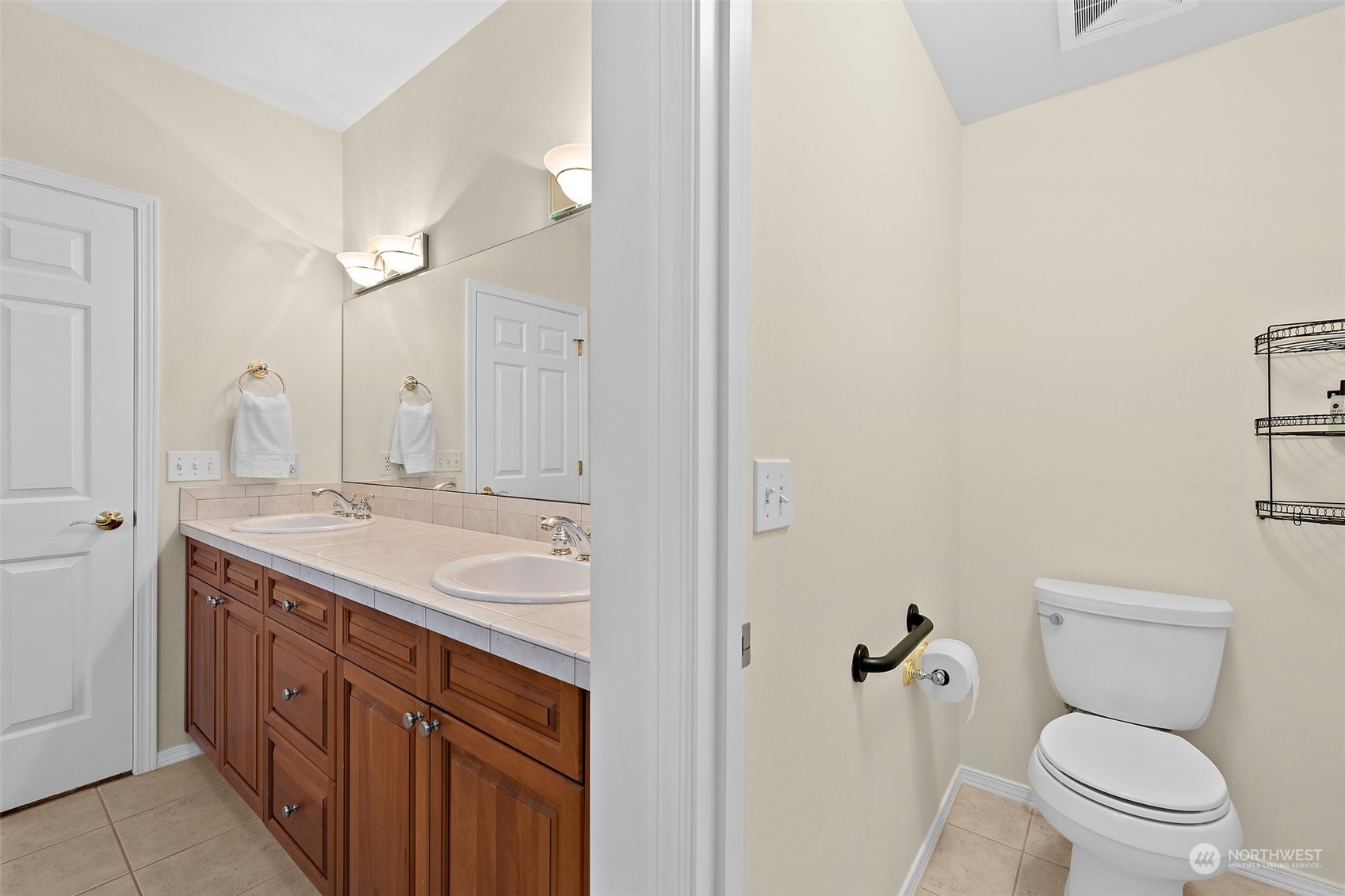 658 Glen Street Unit: 102