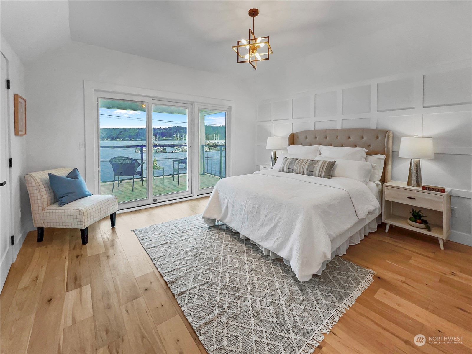 18102 Fjord Drive NE