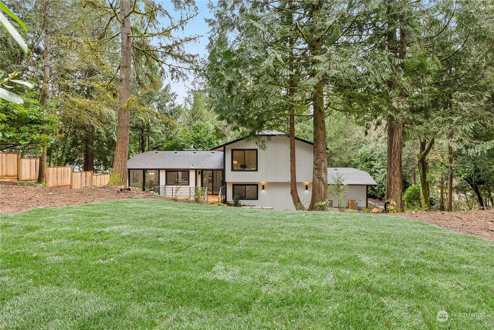 22913 SE 37th Street