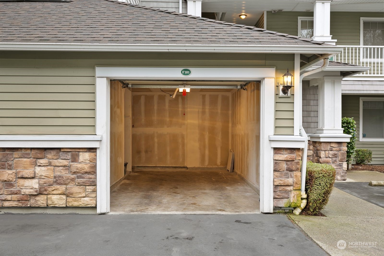 12712 Admiralty Way Unit: F101